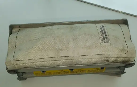Mercedes-Benz S W220 Passenger airbag 30322058D 2208601705