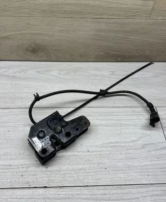 Seat Altea Engine bonnet/hood lock/catch 5P2823509D