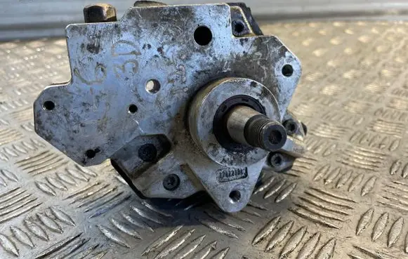 Audi A6 S6 C6 4F Fuel injection high pressure pump 059130755E 0445010090 0401361