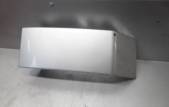 Volvo XC90 Rear/tail light trim molding 8620820