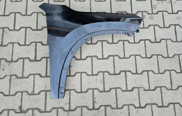 BMW X1 U11 Fender
