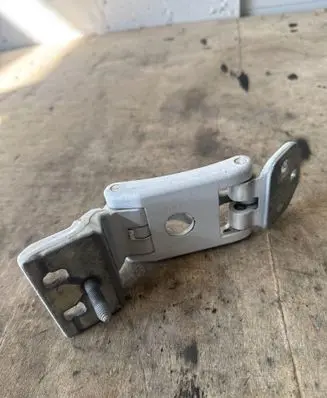 Renault Master III Rear door upper hinge 844009783R