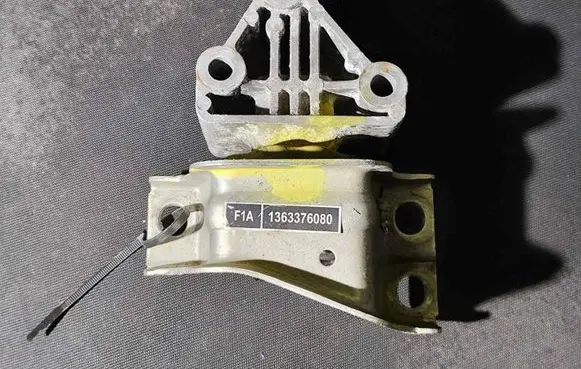 Fiat Ducato Engine mount bracket 1363376080