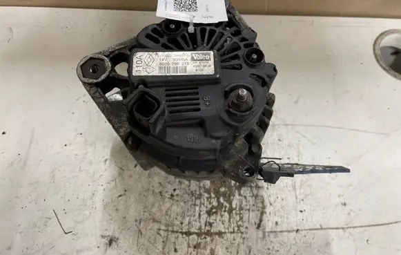 Renault Laguna II Generator/alternator 8200290215 404019538 2542818D