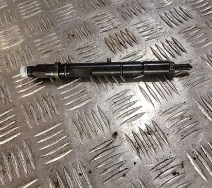 Audi A6 S6 C5 4B Fuel injector 0432133836 059130201E