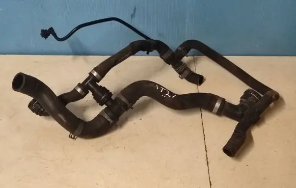 Audi A5 Engine coolant pipe/hose 8W0121030K