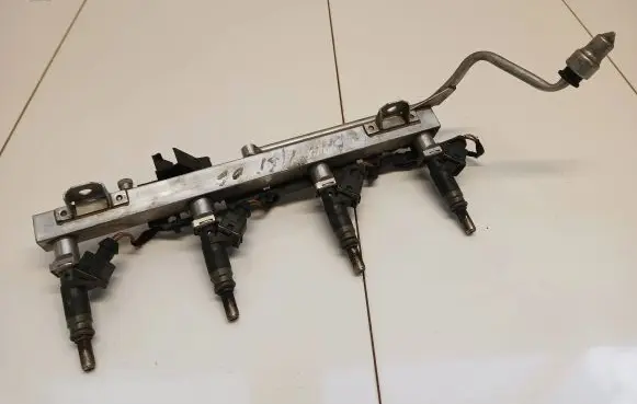 BMW 1 E81 E87 Fuel main line pipe