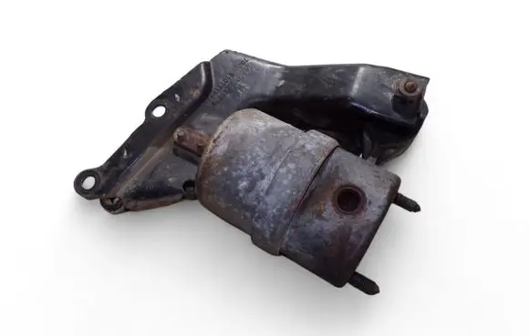Volkswagen Transporter - Caravelle T4 Engine mount bracket 7D0399107T 7D0399107S 701399111D