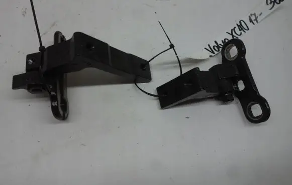 Volvo XC40 Rear door upper hinge 31457096