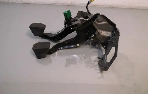 Citroen C3 Brake pedal