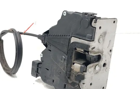 Fiat Grande Punto Front door lock 55701963