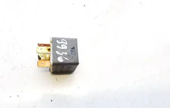 Volkswagen Sharan Other relay 141951253b