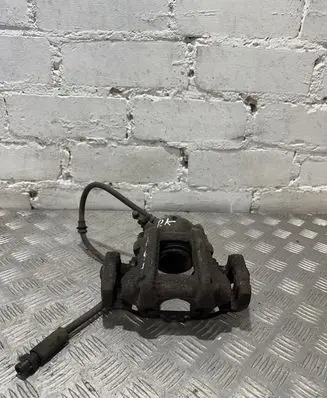 BMW 1 F20 F21 Front brake caliper 6799465