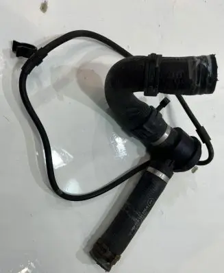 Porsche Cayenne (92A) Turbo air intake inlet pipe/hose 7P5145676A