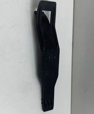 Headlight/headlamp mounting bracket