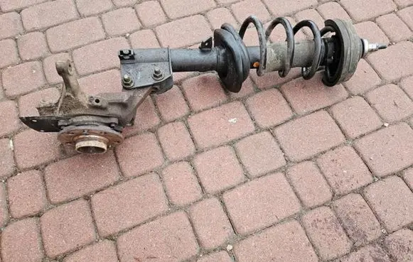 Renault Trafic III (X82) Front shock absorber/damper 543023941R