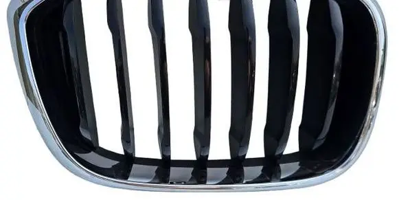 BMW X3 G01 Front bumper upper radiator grill 7478670