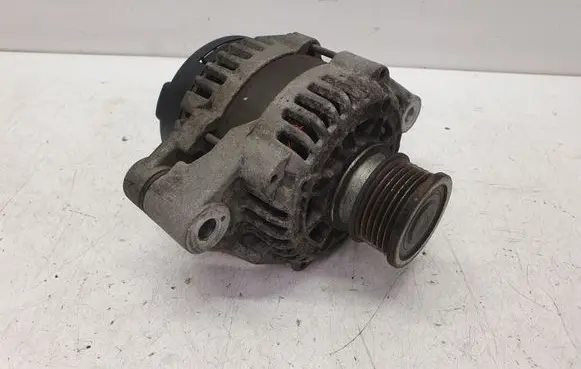 Opel Insignia A Generator/alternator 13502583