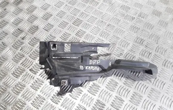 Ford Focus Other engine bay part BM51A02476AE