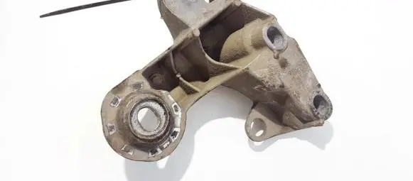 Audi A6 S6 C5 4B Engine mounting bracket 4b0199352d