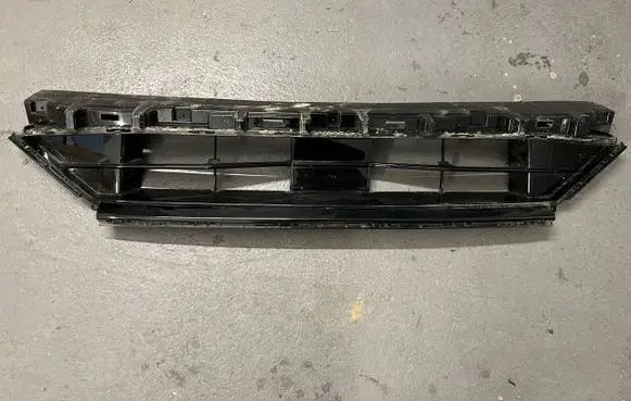 Ford Kuga III Front bumper lower grill