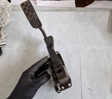 Skoda Octavia Mk1 (1U) Accelerator throttle pedal 0281002346 965201462