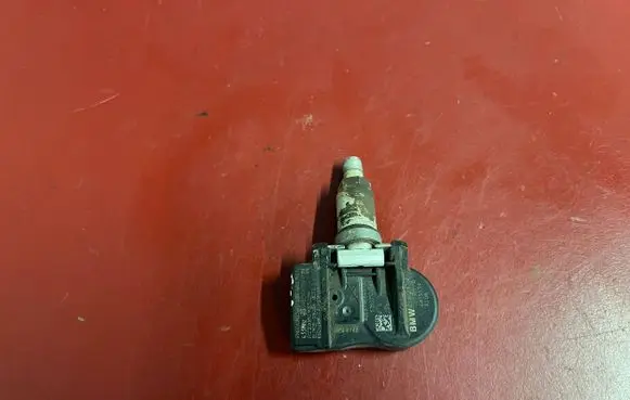 BMW X1 F48 F49 Tire pressure sensor 6855539