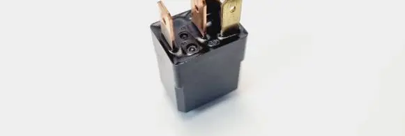 Mazda 2 Other relay 71818498 UM4667730 ACM33221M39