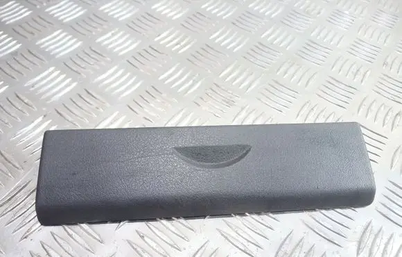 Radio/GPS head unit trim