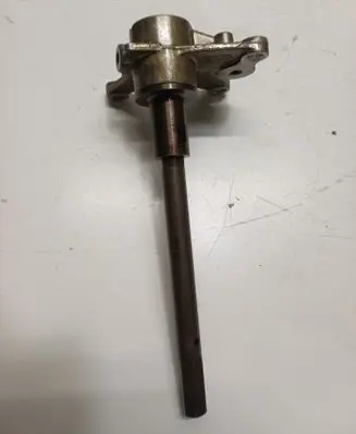 Audi A6 C7 Oil pump balance shaft 06E109361F