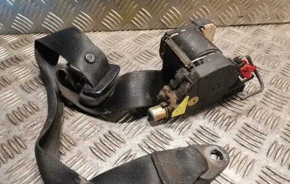 Smart ForTwo I Front seatbelt 0000861V027