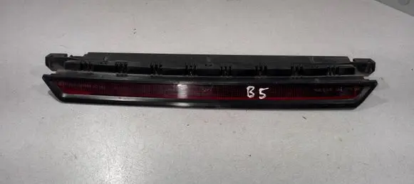 Volkswagen PASSAT B5 Third/center stoplight 3B9945097A