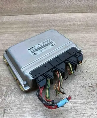 Nissan X-Trail T30 Engine control unit/module ECU 237105M311 0281010708