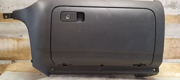 Volkswagen Jetta V Glove box 1K1857097C 1K1857289G 1K0919237