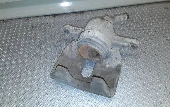 Skoda Roomster (5J) Front brake caliper
