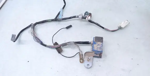 Toyota Starlet (P90) V Window wiper relay 8594010050 0521002770 8218510240J