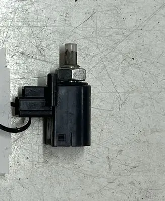 Toyota Auris 150 Brake pedal sensor switch 6N3H