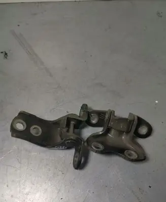 Toyota C-HR I Front door hinge set 