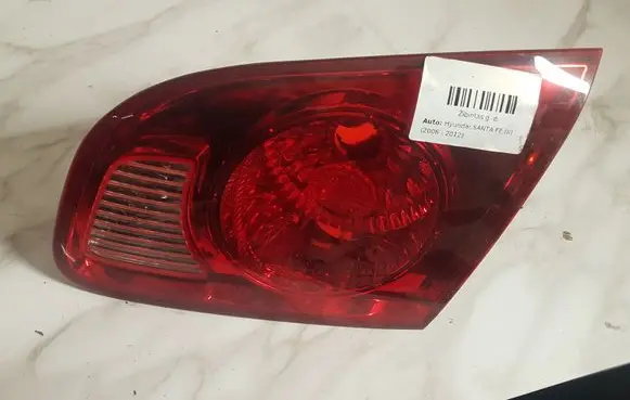 Hyundai Santa Fe Tailgate rear/tail lights 924062B000