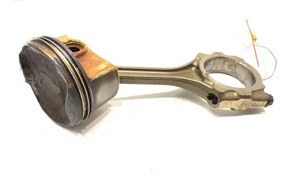 Toyota Avensis T270 Piston with connecting rod 3ZR
