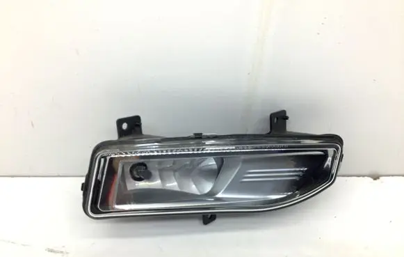 Nissan Leaf II (ZE1) Front fog light 261508995A 90078635 90078637