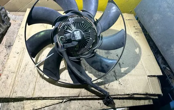 Land Rover Range Rover L322 Electric radiator cooling fan PGG50030