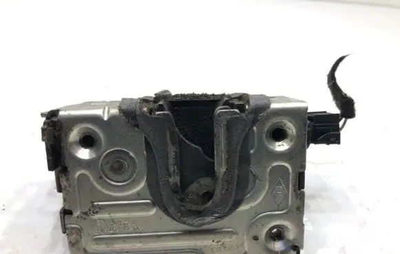 Dacia Duster II Rear door lock 825030233R