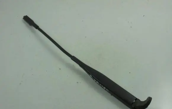 Mercedes-Benz Vaneo W414 Front wiper blade arm A4148200744