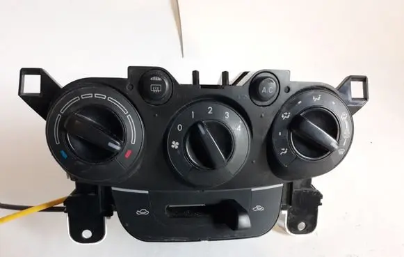 Mazda 2 Climate control unit ND651 8J20