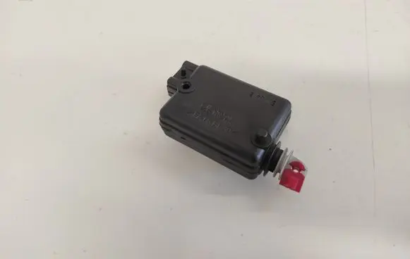 Renault Kangoo I Air flap motor/actuator B26045