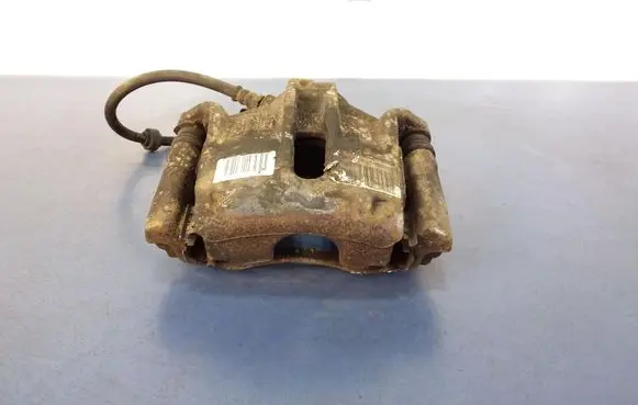 Peugeot 2008 I Front brake caliper 0204L60324