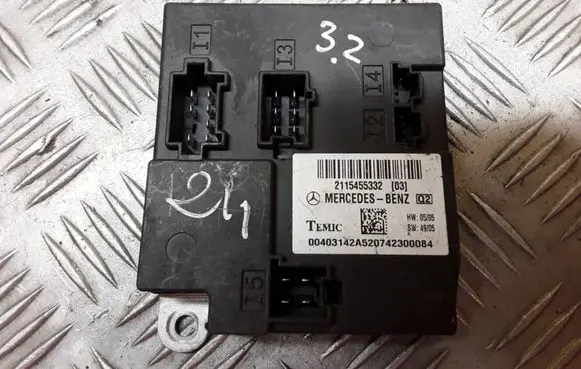 Mercedes-Benz E W211 Comfort/convenience module 2115455332 8ES00947900 0114712361