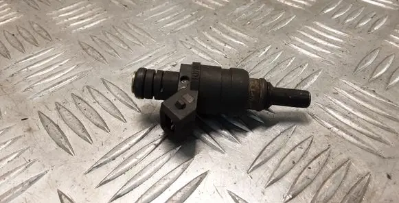 BMW 5 E39 Fuel injector 1427240