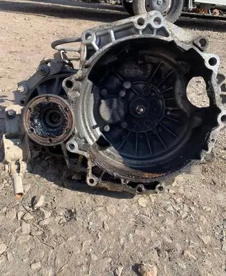 Volkswagen Golf IV Manual 5 speed gearbox DUU25034X DUU